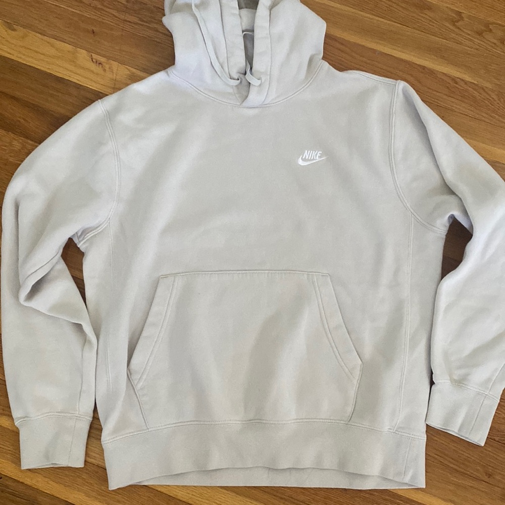 Cream nike hoodie, size men’s small